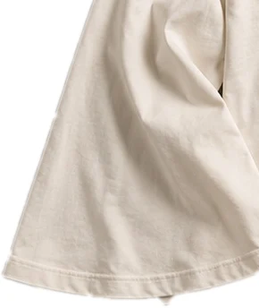 Detalle de la manga campana del long sleeve perla