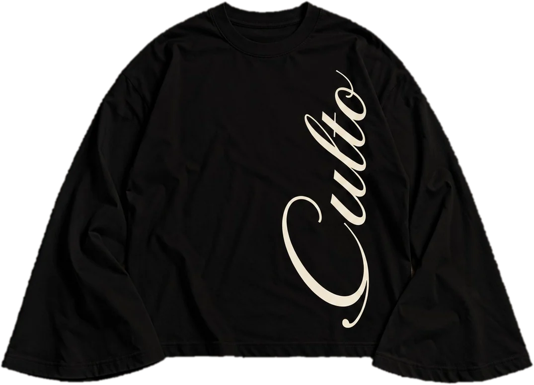 Long sleeve negro con «Culto» en letra script blanco hueso